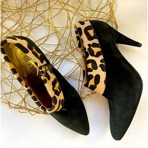 7 1/2 M, Guess by Marciano, black ankle boots with animal print trim